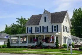 Photograph of The Beach Club - Eagle Cliff Inn, Geneva