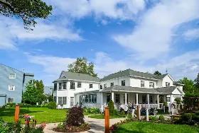Photograph of The Lakehouse Inn Resort, Geneva-on-the-lake