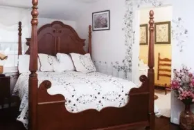Photograph of Hide Away Country Inn, Bucyrus