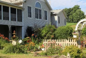 Photograph of Garden Gate Get-A-Way, Millersburg