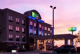 Photograph of Holiday Inn Express, El Reno