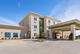 Photograph of Best Western Lindsay Inn & Suites, Lindsay