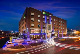 Photograph of Holiday Inn Express, Oklahoma City