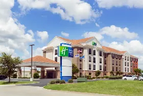 Photograph of Holiday Inn Express, Shawnee