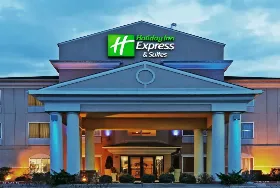 Photograph of Holiday Inn Express, Chickasha