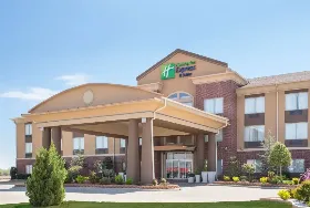 Photograph of Holiday Inn Express, Pauls Valley
