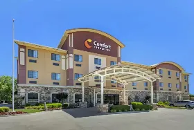 Photograph of Comfort Inn, Jenks