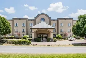 Photograph of Comfort Suites, Mcalester