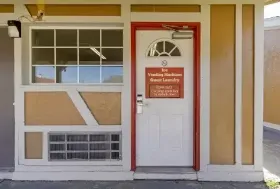 Photograph of Econo Lodge, Pryor