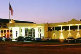 Photograph of Trade Winds Central Inn, Tulsa