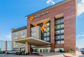 Photograph of La Quinta Inn & Suites, Oklahoma City