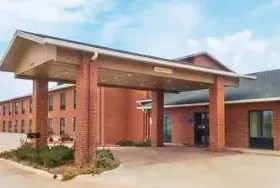 Photograph of Days Inn, Alva