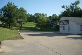 Photograph of Pecan Grove Motel, Pawnee