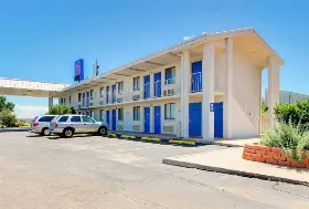 Photograph of Motel 6, Oklahoma City