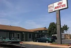 Photograph of Ou Motel, Norman