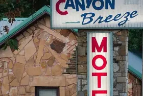 Photograph of Canyon Breeze Motel, Davis