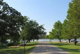 Photograph of Heyburn Park Campground, Kellyville