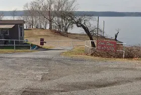 Photograph of Lake Shore RV Park, Salina