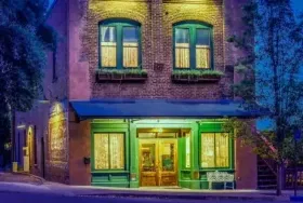 Photograph of Peerless Hotel & Restaurant, Ashland