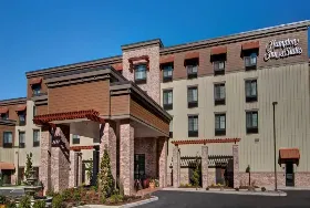 Photograph of Hampton Inn, Astoria