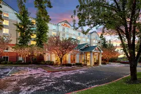 Photograph of Hilton Garden Inn, Lake Oswego