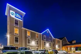 Photograph of Best Western Woodburn, Woodburn