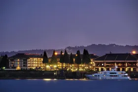 Photograph of Red Lion Hotel on the River - Jantzen Beach,