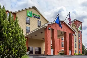 Photograph of Holiday Inn Express, Grants Pass
