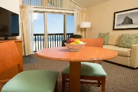 Photograph of Schooner's Cove Inn, Cannon Beach