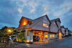 Photograph of Surfsand Resort, Cannon Beach