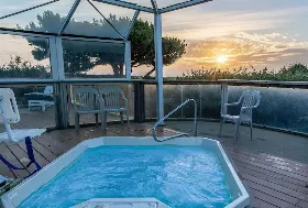 Photograph of Gold Beach Inn, Gold Beach