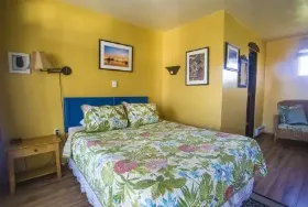 Photograph of La Kris Inn, Bandon