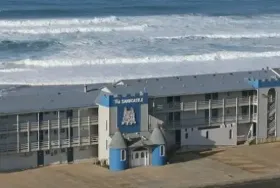 Photograph of Sandcastle Beachfront Motel, Lincoln City