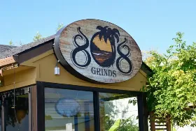 Photograph of 808 Grinds Hawaiian Cafe, Portland