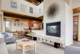 Photograph of Beachcomber Vacation Homes, Cannon Beach