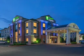 Photograph of Holiday Inn Express, Quakertown