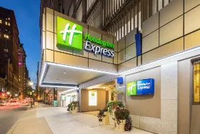 Photograph of Holiday Inn Express, Philadelphia