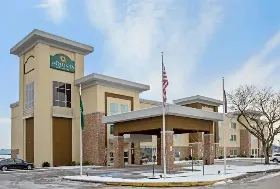 Photograph of La Quinta Inn & Suites, York