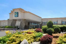 Photograph of Quality Inn, Somerset