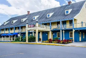 Photograph of Clarion Inn Strasburg - Lancaster, Strasburg