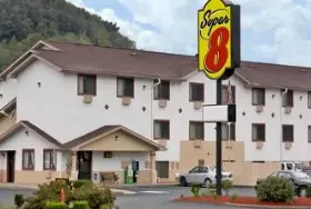 Photograph of Super 8, Butler
