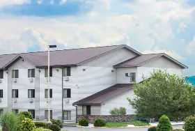 Photograph of Super 8, Altoona