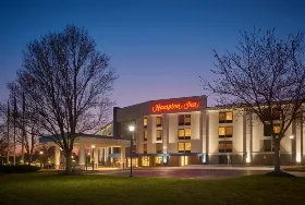 Photograph of Hampton Inn, Lancaster