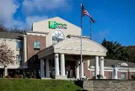 Photograph of Holiday Inn Express, Meadville