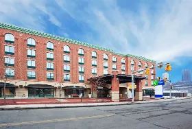 Photograph of Holiday Inn Express, Pittsburgh
