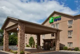 Photograph of Holiday Inn Express, Mount Pleasant