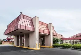 Photograph of Rodeway Inn,
