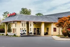 Photograph of Econo Lodge, Mifflintown