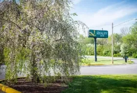 Photograph of Quality Inn, New Columbia