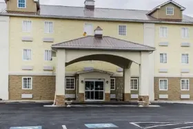 Photograph of SureStay Plus by Best Western Jonestown Lebanon Valley, Jonestown